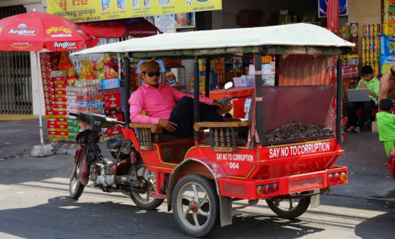 Cambodia travel advices Tuktuk