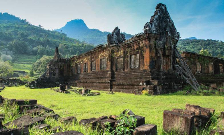 Laos travel guide - Tourist  attractions Wat Phou