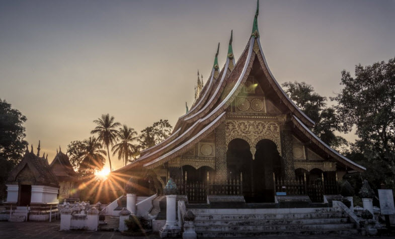 Laos travel guide - Tourist  attractions Explore ancient temples