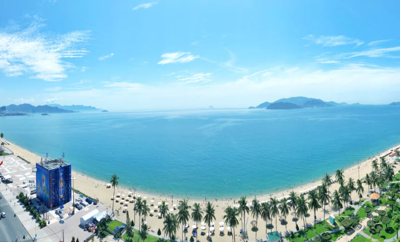 Tran Phu beach