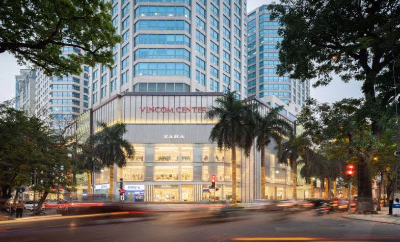 Shopping mall in Hanoi - Vincom Center
