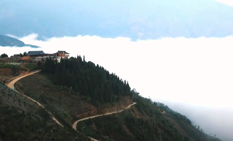 Best Time to Hunt Clouds in Ta Xua, Vietnam